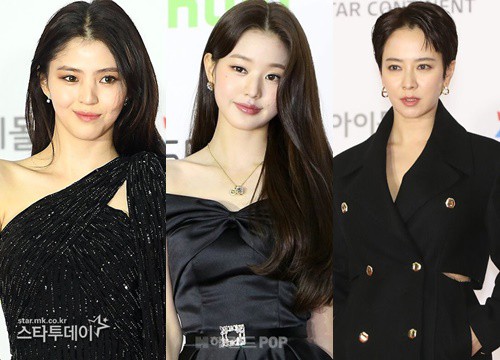 Siêu thảm đỏ AAA: "Thánh body" chực chờ át cả Han So Hee, ai dè Song Ji Hyo tóc ngắn cũn chiếm sạch spotlight bên quân đoàn sao