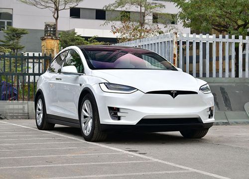 Cận cảnh Tesla Model X đang rao bán hơn 7 tỷ tại Việt Nam