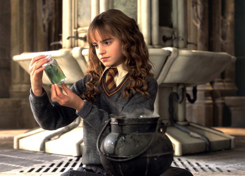 Emma Watson chính thức hé lộ lý do suýt nghỉ đóng Harry Potter: "Vỡ mộng" vì một vấn đề lớn, 2 bạn diễn cũng cùng suy nghĩ!