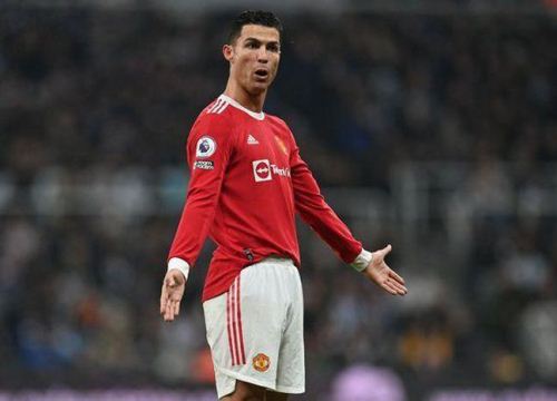 Ronaldo chán Rangnick, vỡ mộng khi trở lại MU