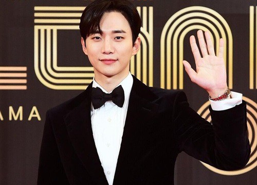 Thảm đỏ MBC Drama Awards 2021: Bộ đôi 'The Red Sleeve' khiến fan tiếc nuối 1 điều, Ahn Bo Hyun chuẩn 'cực phẩm'