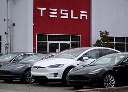 Tesla thu hồi gần nửa triệu xe điện vì loạt vấn đề an toàn