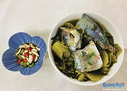 Canh cá biển nấu dưa cải chua