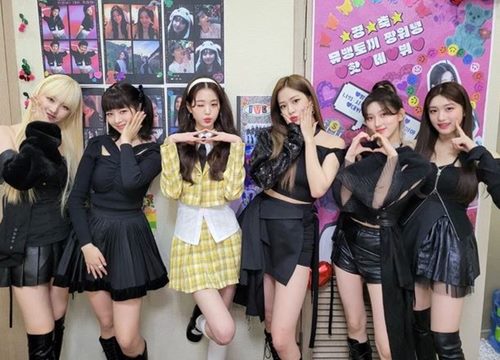 Girlgroup tân binh hot nhất 2021: Tài năng "hạng xoàng", bị nghi bắt chước BLACKPINK nhưng nhan sắc có thực sự "full visual"?