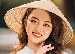 Hotgirl bóng chuyền Nguyễn Thu Hoài "thả thính" khiến fan "đổ rụp"