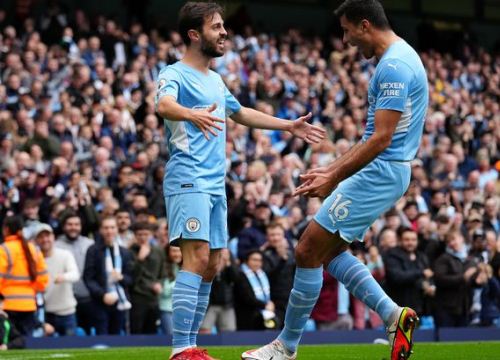 Man City vắt kiệt sức lực của Rodri và Bernardo Silva