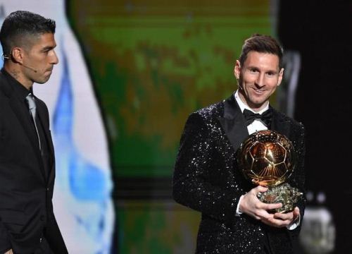 Messi khó chịu khi bị so sánh với Ronaldo