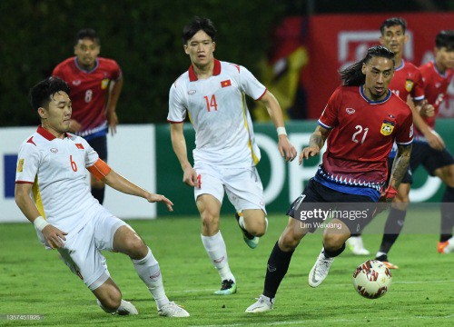 Tuyển Lào tạo kỳ tích sau 27 năm dù thua tuyển Việt Nam 0-2 ở AFF Cup 2020