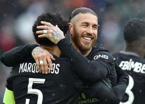 Vừa đá trận đầu cho PSG, Ramos đã lại 'ngồi chơi xơi nước'