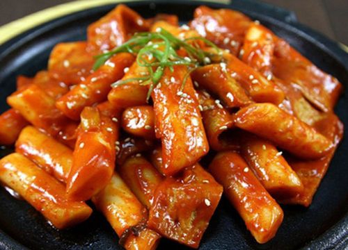 2 công thức bánh gạo tokbokki dễ làm nhất