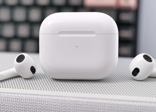 FPT Shop & F.Studio by FPT lên kệ AirPods 3 với giá hấp dẫn 5 triệu đồng