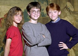 Màn hội ngộ lịch sử của 3 diễn viên chính Harry Potter: Emma Watson trông lạ quá, Harry và Ron râu ria xồm xoàm "dừ" lắm rồi