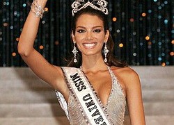 Váy của Thùy Tiên chưa là gì với váy của Miss Universe 2006: Nặng, chật, hại chính chủ ngất xỉu ngay trên sân khấu