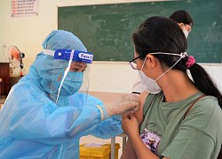 Vĩnh Long sẽ tiêm vaccine Covid-19 mũi 3 cho người dân trong tháng 12