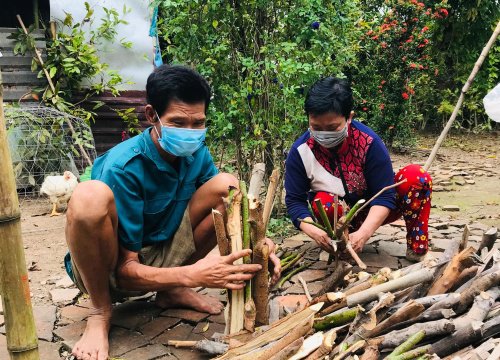 Cặp vợ chồng nghèo nuôi 3 người con nhiễm chất độc da cam: 'Sẽ không bỏ cuộc!'