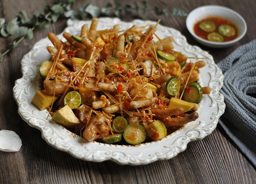 Chân gà sốt kiểu Thái