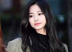 Một thành viên TWICE khiến fan hoang mang vì ngày càng trầm lặng: Khoảnh khắc cười đùa hiếm hoi nhìn mà "nhói tim"?