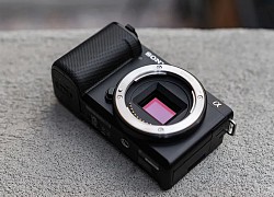 Sony thông báo ngừng cung ứng ZV- E10: camera ngày càng khan hiếm