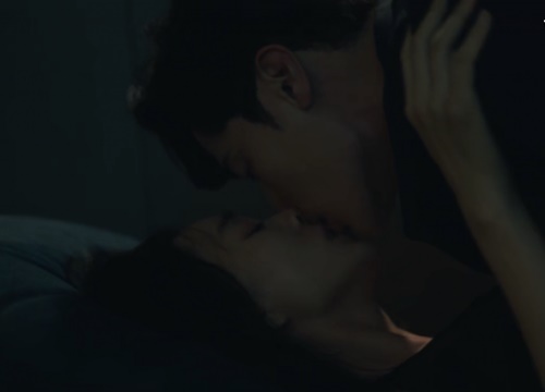 'Thành phố nhân tạo': Đỏ mặt với cảnh 18+ của Soo Ae và Kim Kang Woo