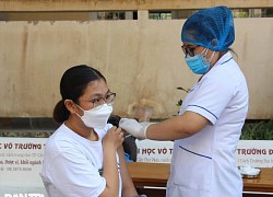 Cần Thơ tạm ngưng tiêm lô vaccine gia hạn cho học sinh