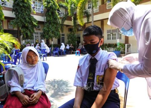 Indonesia bắt đầu tiêm vaccine cho trẻ 6-11 tuổi