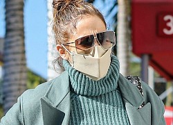 Jennifer Lopez sành điệu đi mua sắm sau khi tiết lộ sẽ kết hôn lần 4