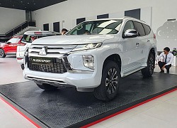 Mitsubishi chơi lớn cuối năm: Ưu đãi toàn bộ, vua doanh số Xpander nhận cả 100% trước bạ quyết đè Suzuki XL7