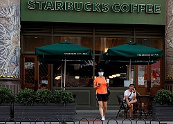 Một ngày sau phốt 'động trời', thêm nhiều cửa hàng Starbucks bị phát hiện không đảm bảo an toàn thực phẩm