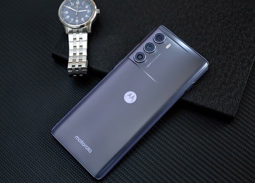 Motorola ra mắt smartphone dùng chip Snapdragon 888+ giá 6.5 triệu đồng