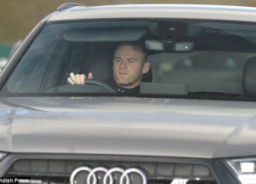 Rooney bị vẽ bậy lên xe hơi