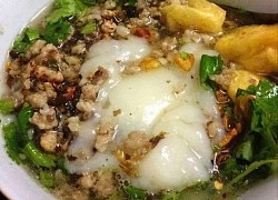 Bánh đúc nóng Hà Nội món quà quê dân dã