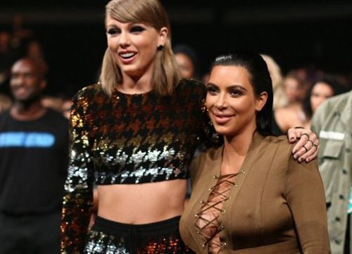 Kim Kardashian bất ngờ thú nhận thích nhạc của "kẻ thù" Taylor Swift