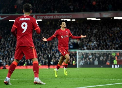 Liverpool chạm mốc 2.000 trận thắng