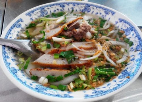 Món bánh canh cá thu Phú Quốc