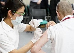 Nhật Bản rút ngắn thời gian chờ tiêm mũi vaccine tăng cường