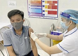 Quảng Ngãi tiêm vaccine liều nhắc lại cho trên 800 nghìn người