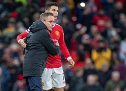 Ronaldo gây mất đoàn kết nội bộ MU