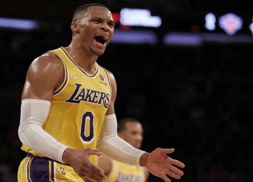 Russell Westbrook đi cách ly, Isaiah Thomas trở lại Los Angeles Lakers