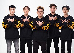 Streamer, tuyển thủ &#8216;tím mắt&#8217;, &#8216;bạc tóc&#8217; tại cuộc đua Giải Free Fire All Stars Awards 2021