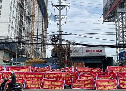 Chủ đầu tư dự án Roxana Plaza "bặt vô âm tín", hàng trăm khách hàng tuần hành đòi nhà