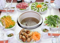 Lẩu gà ngải cứu