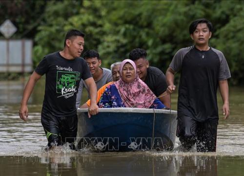 Malaysia sơ tán khoảng 22.000 người vì lũ lụt nghiêm trọng nhất trong nhiều năm