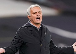 Thỉnh thoảng Mourinho vẫn&#8230; đặc biệt