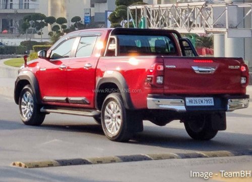 Toyota Hilux 2022 lộ diện hoàn toàn trước ngày ra mắt