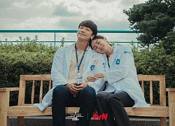 Bi Rain - UEE trong 'Ghost Doctor': Mối tình đầu nồng nhiệt sau 12 năm chỉ còn tình cũ nhạt nhoà 'có xua cũng không hết'?