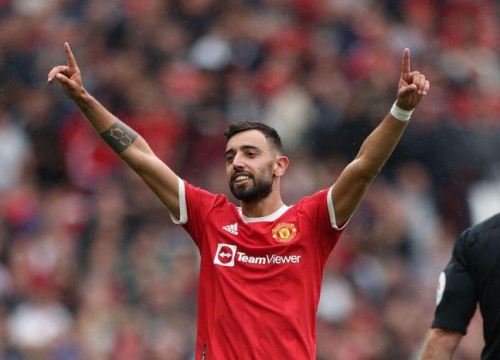 Bruno Fernandes là cầu thủ xuất sắc nhất năm