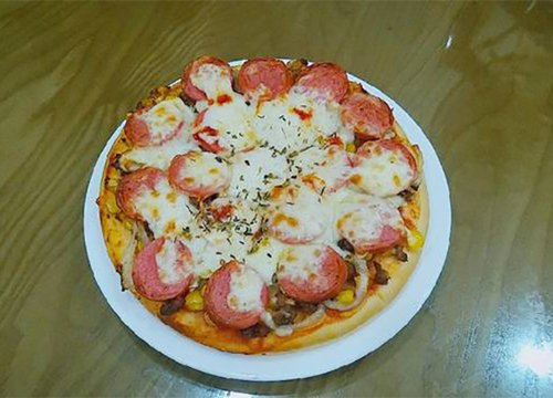 Cách làm bánh pizza bò tại nhà ngon không kém ngoài tiệm