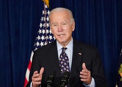 Ông Biden ký luật cấm nhập khẩu từ Tân Cương, Trung Quốc giận dữ đáp trả