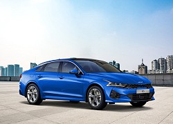 1 tỷ nên mua K5 GT-Line mới hay Camry 2.5Q?