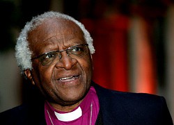 Biểu tượng chống phân biệt chủng tộc, Tổng Giám mục Desmond Tutu qua đời ở tuổi 90